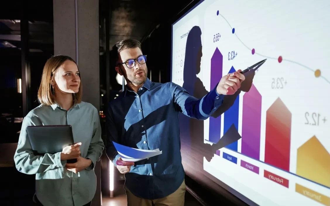 Marketing show business Visual Arts e1771240685769